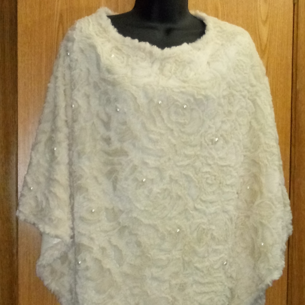 Poncho (NWOT)